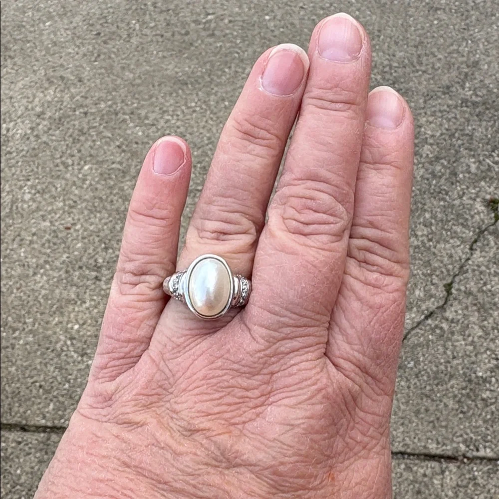 Judith Ripka Mother of Pearl Diamonique CZ Sterling Silver Ring Size 10 Bold - Picture 10 of 12